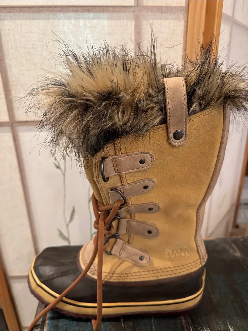 Sorel Women's Tan and Brown Faux-Fur Waterproof Winter Boots S6